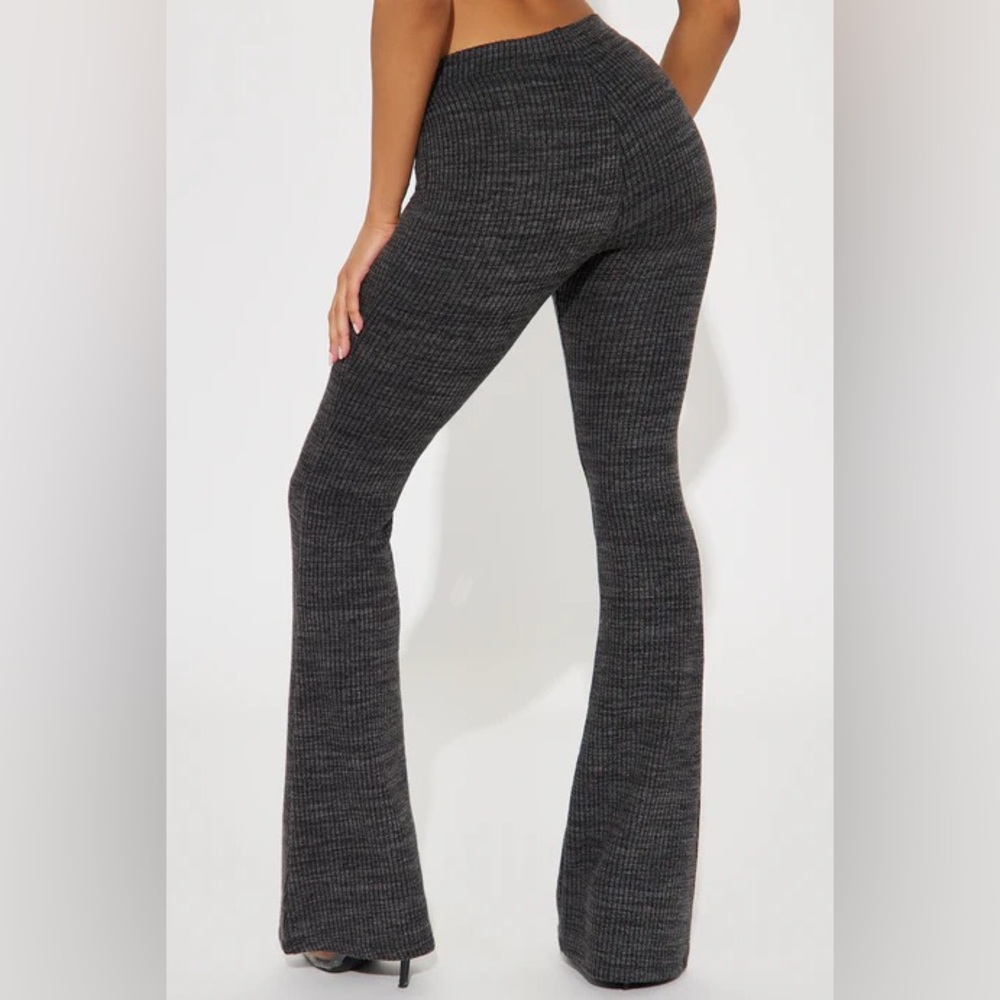 🧵NWT Knit Flared Pants Sz XL🧵